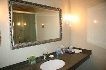 Zhengzhou Central Asia Boutique Inn Jicheng (Henan) Ngoại thất bức ảnh